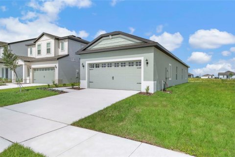 House in Lake Alfred, Florida 3 bedrooms, 135.54 sq.m. № 1902583 - photo 2