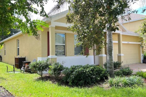 Villa ou maison à vendre à Clermont, Floride: 4 chambres, 183.57 m2 № 2390863 - photo 2
