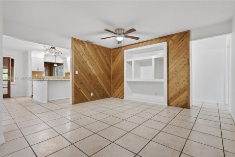 Casa en venta en Dania Beach, Florida, 3 dormitorios, 170.75 m2 № 2048658 - foto 4