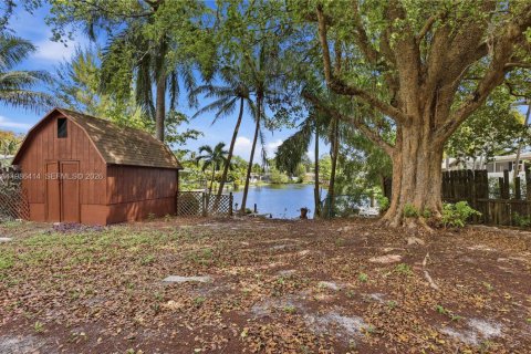 Casa en venta en Dania Beach, Florida, 3 dormitorios, 170.75 m2 № 2048658 - foto 29