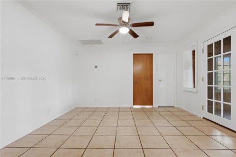 Casa en venta en Dania Beach, Florida, 3 dormitorios, 170.75 m2 № 2048658 - foto 12