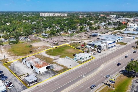 Propiedad comercial en alquiler en Venice, Florida № 1918500 - foto 2