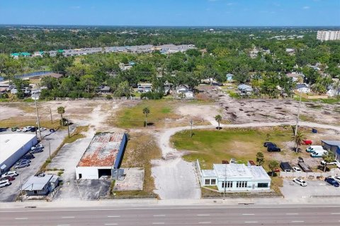 Propiedad comercial en alquiler en Venice, Florida № 1918500 - foto 9