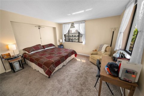 Condo in Tampa, Florida, 2 bedrooms  № 2143022 - photo 12