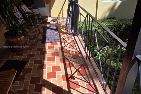 Apartamento en alquiler en Miami Beach, Florida, 1 dormitorio, 74.32 m2 № 1933947 - foto 14