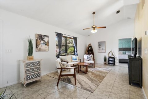 Villa ou maison à vendre à Palm Coast, Floride: 2 chambres, 85.1 m2 № 2143047 - photo 16