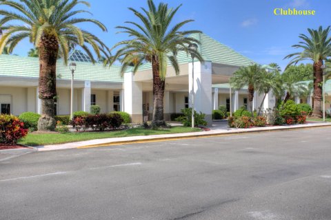 Condo in Coconut Creek, Florida, 2 bedrooms № 2088433 - photo 3
