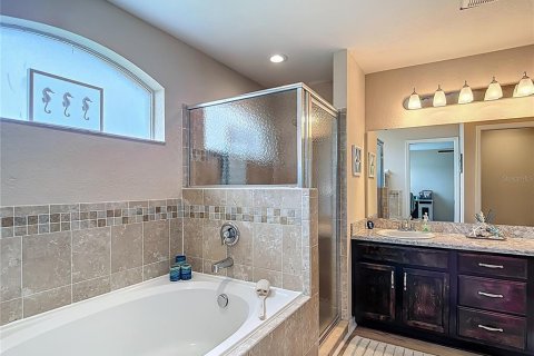 Villa ou maison à vendre à Zephyrhills, Floride: 4 chambres, 158.96 m2 № 1757492 - photo 30