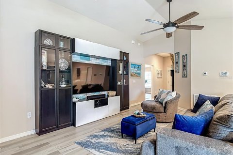 Villa ou maison à vendre à Zephyrhills, Floride: 4 chambres, 158.96 m2 № 1757492 - photo 12