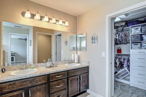 Villa ou maison à vendre à Zephyrhills, Floride: 4 chambres, 158.96 m2 № 1757492 - photo 28