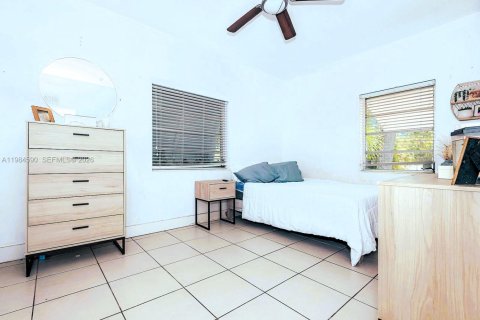 Casa en venta en Hallandale Beach, Florida, 2 dormitorios, 91.97 m2 № 2045758 - foto 7