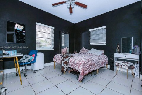 Casa en venta en Hallandale Beach, Florida, 2 dormitorios, 91.97 m2 № 2045758 - foto 9
