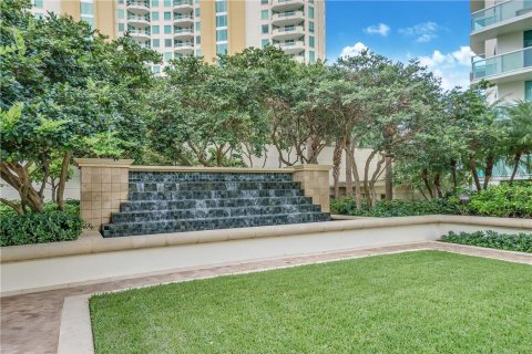 Condominio en venta en Fort Lauderdale, Florida, 1 dormitorio, 76.18 m2 № 1033808 - foto 1