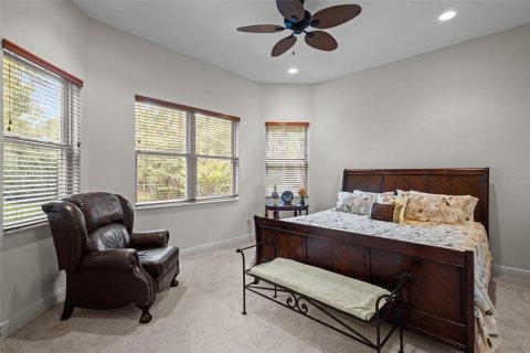 Casa en venta en New Port Richey, Florida, 6 dormitorios, 394.83 m2 № 1902777 - foto 29