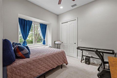 Casa en venta en New Port Richey, Florida, 6 dormitorios, 394.83 m2 № 1902777 - foto 27