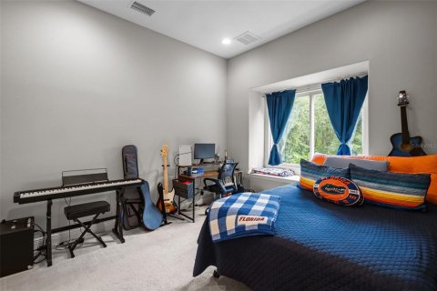Casa en venta en New Port Richey, Florida, 6 dormitorios, 394.83 m2 № 1902777 - foto 26