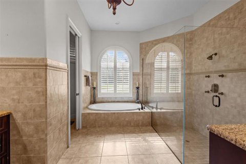 Casa en venta en New Port Richey, Florida, 6 dormitorios, 394.83 m2 № 1902777 - foto 20