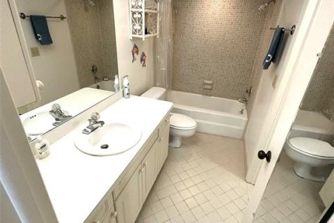Copropriété à vendre à Saint Petersburg, Floride: 1 chambre, 76.18 m2 № 1918699 - photo 14