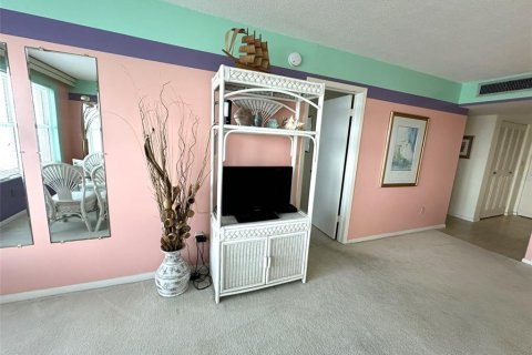 Copropriété à vendre à Saint Petersburg, Floride: 1 chambre, 76.18 m2 № 1918699 - photo 7