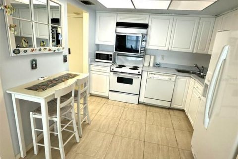 Copropriété à vendre à Saint Petersburg, Floride: 1 chambre, 76.18 m2 № 1918699 - photo 8
