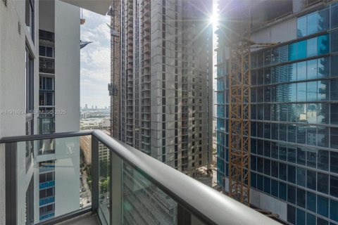Condominio en venta en Miami, Florida, 32.52 m2 № 1976652 - foto 17