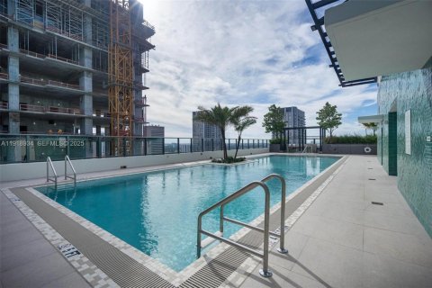 Condominio en venta en Miami, Florida, 32.52 m2 № 1976652 - foto 28