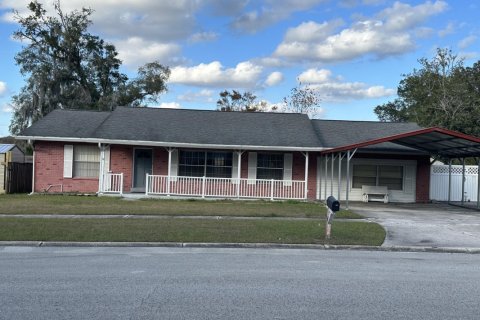 Villa ou maison à vendre à Orange Park, Floride: 4 chambres, 142.14 m2 № 883095 - photo 1