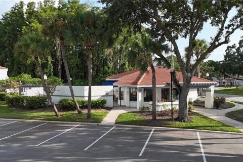 Condo in Orlando, Florida, 2 bedrooms  № 2277313 - photo 30