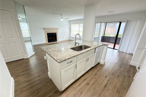 Condo in Orlando, Florida, 2 bedrooms  № 2277313 - photo 9
