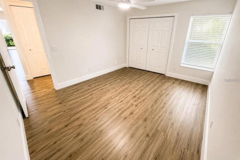 Condo in Orlando, Florida, 2 bedrooms  № 2277313 - photo 26