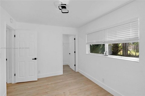 House in Deerfield Beach, Florida 3 bedrooms, 150.04 sq.m. № 1822003 - photo 19