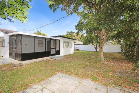 House in Deerfield Beach, Florida 3 bedrooms, 150.04 sq.m. № 1822003 - photo 25