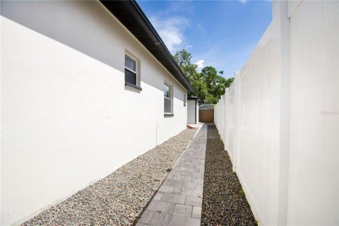 Casa en venta en Tampa, Florida, 3 dormitorios, 125.42 m2 № 1871042 - foto 23