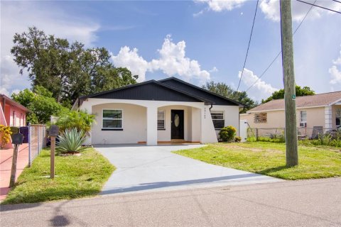 Casa en venta en Tampa, Florida, 3 dormitorios, 125.42 m2 № 1871042 - foto 2