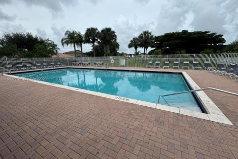 Villa ou maison à louer à Lake Worth, Floride: 4 chambres, 194.44 m2 № 2060267 - photo 24