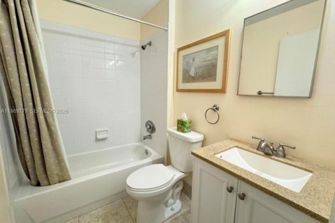 Villa ou maison à louer à Lake Worth, Floride: 4 chambres, 194.44 m2 № 2060267 - photo 26