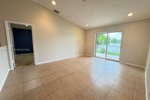 Villa ou maison à louer à Lake Worth, Floride: 4 chambres, 194.44 m2 № 2060267 - photo 15