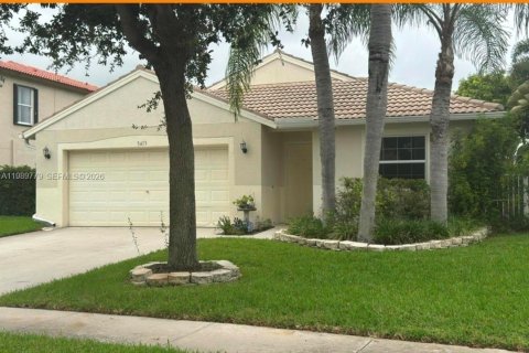 Villa ou maison à louer à Lake Worth, Floride: 4 chambres, 194.44 m2 № 2060267 - photo 17