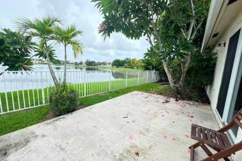 Villa ou maison à louer à Lake Worth, Floride: 4 chambres, 194.44 m2 № 2060267 - photo 27