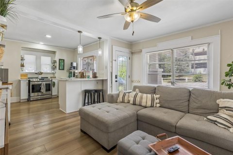 Villa ou maison à vendre à Saint Petersburg, Floride: 1 chambre, 84.91 m2 № 2316613 - photo 6
