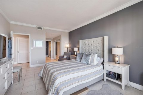 Condo in Belleair, Florida, 2 bedrooms № 2110783 - photo 27