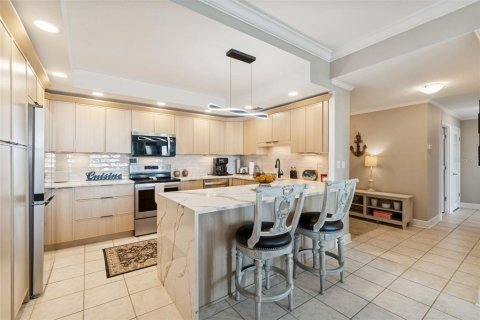 Condo in Belleair, Florida, 2 bedrooms № 2110783 - photo 14