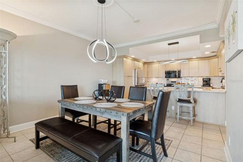 Condo in Belleair, Florida, 2 bedrooms № 2110783 - photo 20