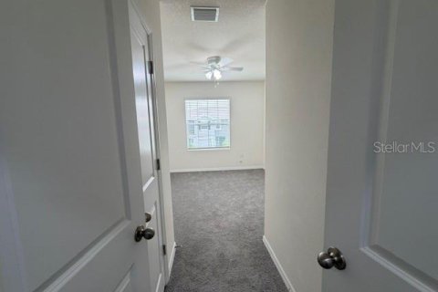 Townhouse in Wesley Chapel, Florida 3 bedrooms, 155.43 sq.m. № 2236446 - photo 30
