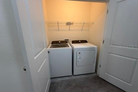 Townhouse in Wesley Chapel, Florida 3 bedrooms, 155.43 sq.m. № 2236446 - photo 25