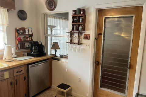 Villa ou maison à louer à Venice, Floride: 2 chambres, 108.05 m2 № 2143977 - photo 8
