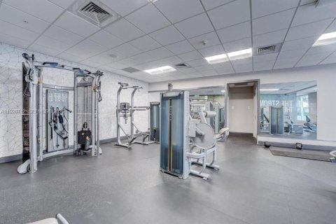 Apartamento en alquiler en Miami, Florida, 1 dormitorio, 73.49 m2 № 1988701 - foto 10