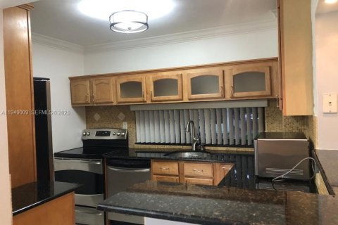 Снять в аренду кондоминиум в Санни-Айлс-Бич, Флорида 1 спальня, 71.26м2, № 2004732 - фото 3