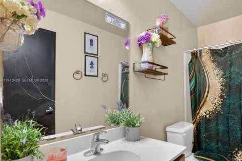 Villa ou maison à louer à Miami, Floride: 3 chambres, 104.52 m2 № 1997618 - photo 22