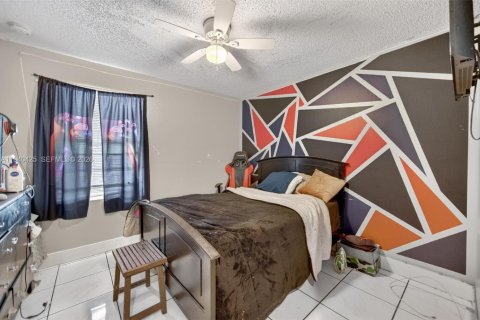 Villa ou maison à louer à Miami, Floride: 3 chambres, 104.52 m2 № 1997618 - photo 23